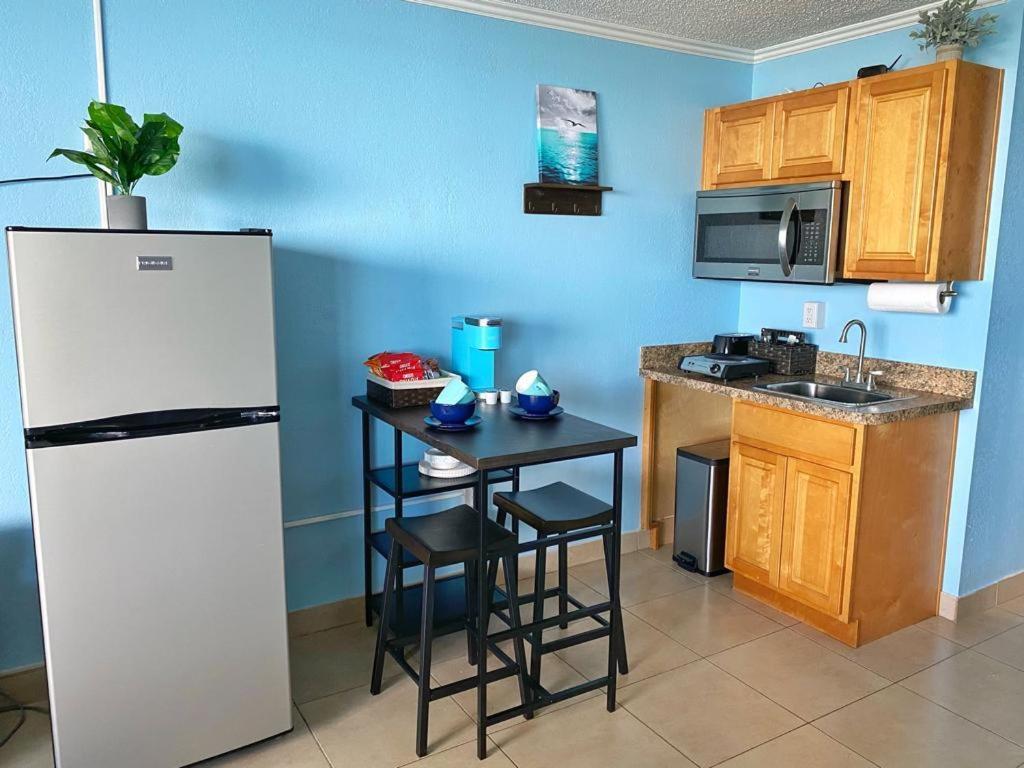 Castaways Resort Studios Daytona Beach Extérieur photo