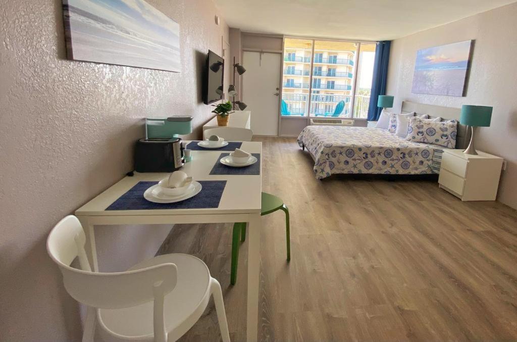 Castaways Resort Studios Daytona Beach Extérieur photo