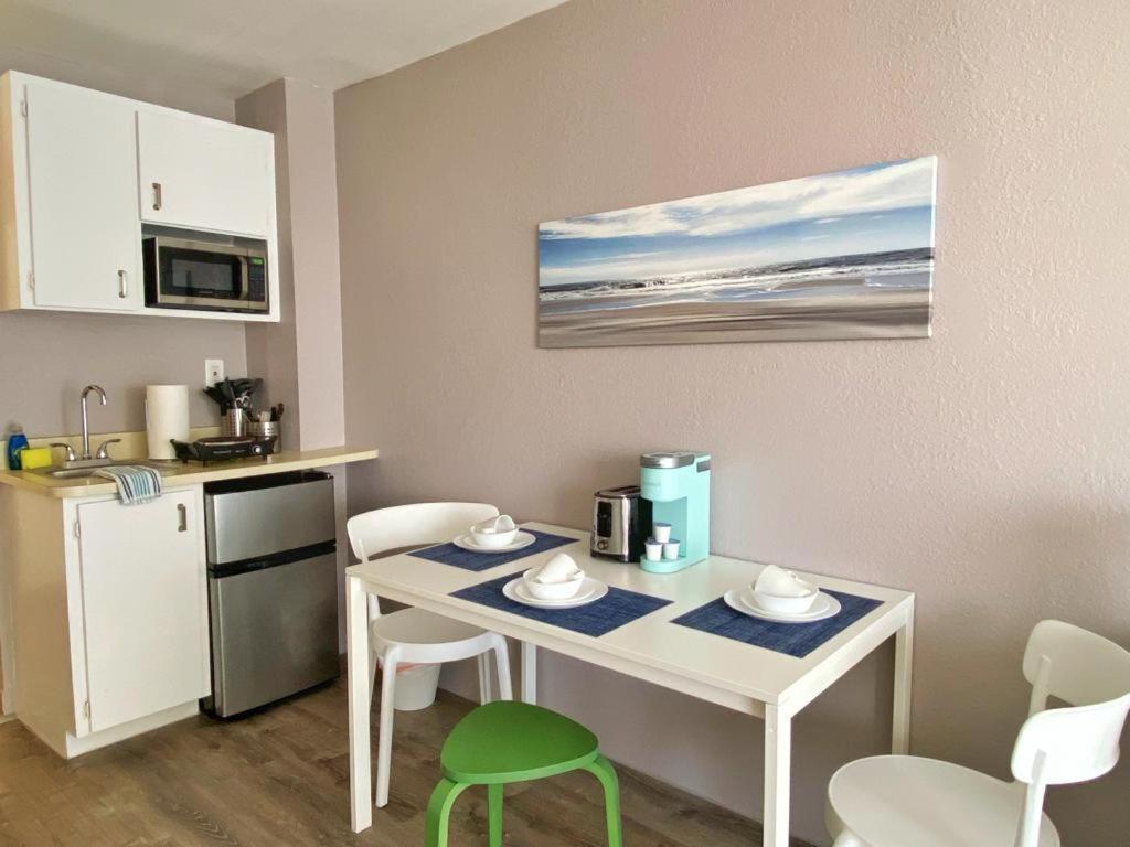 Castaways Resort Studios Daytona Beach Extérieur photo