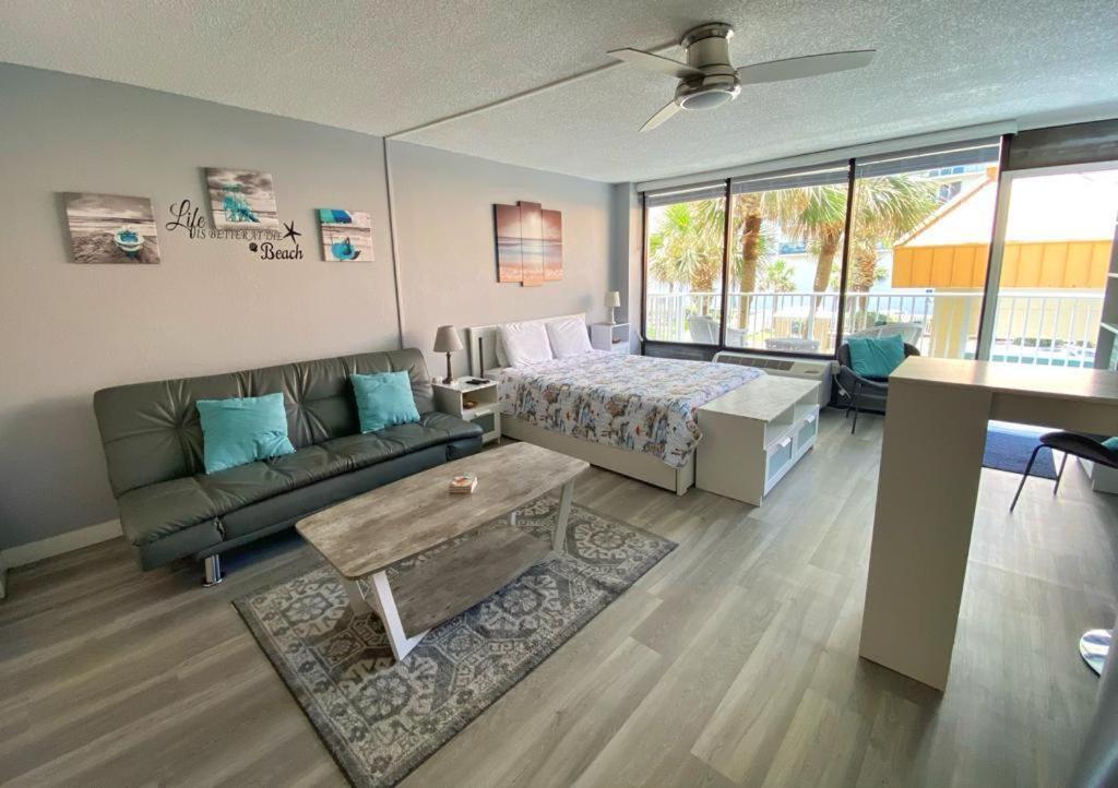 Castaways Resort Studios Daytona Beach Extérieur photo