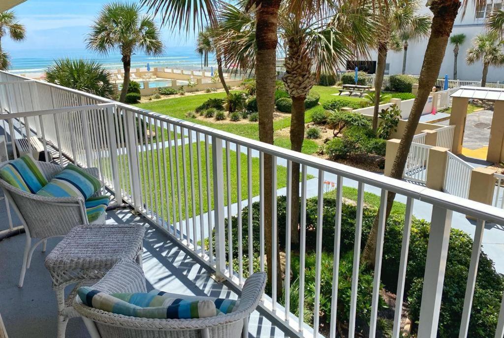 Castaways Resort Studios Daytona Beach Extérieur photo